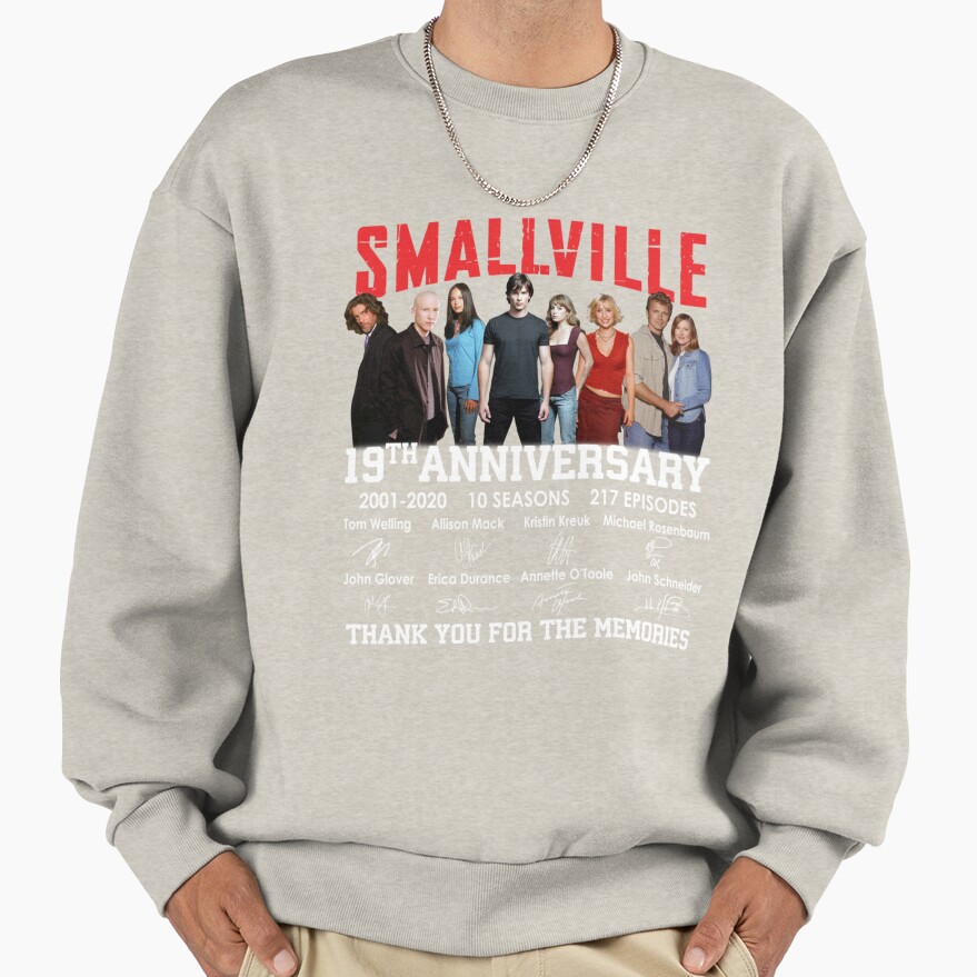 Smallville Member Memories Sweatshirt - Image 3