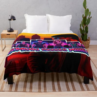 Sombari Seeeii Miiiiiii Smallville Throw Blanket